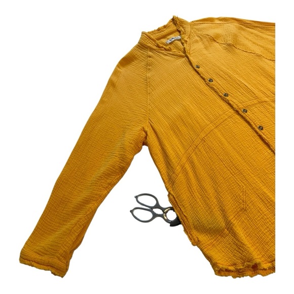 We The Free Summer Daydream Button Down Shirt - Size Large - Picture 7 of 14